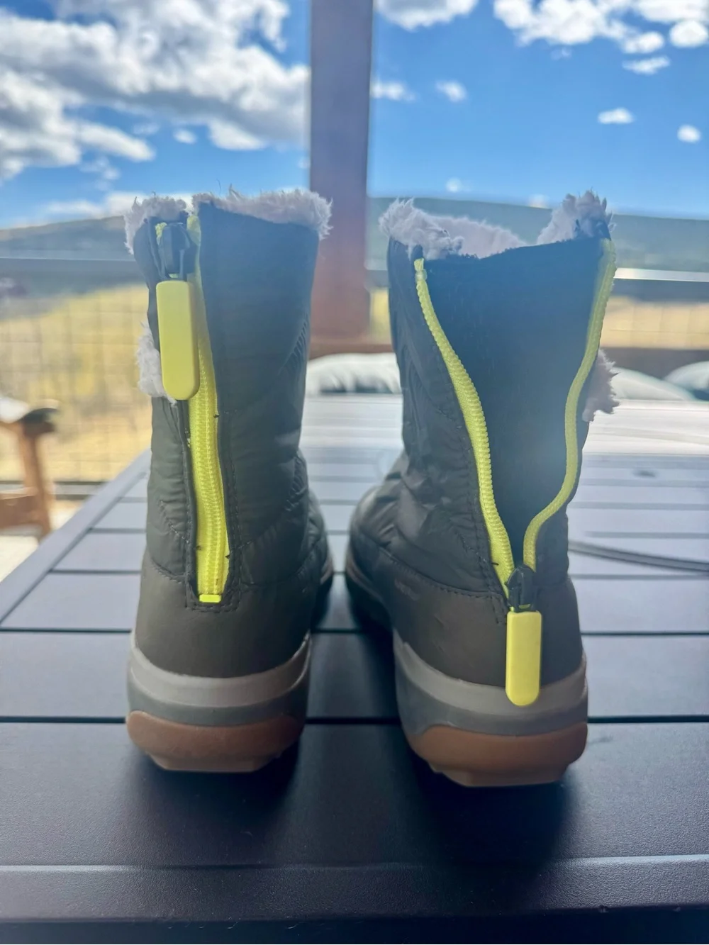 Merrell Men’s Gray Winter Puffer Boots with Zipper